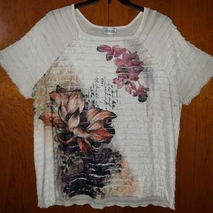 Flowy pretty floral blouse